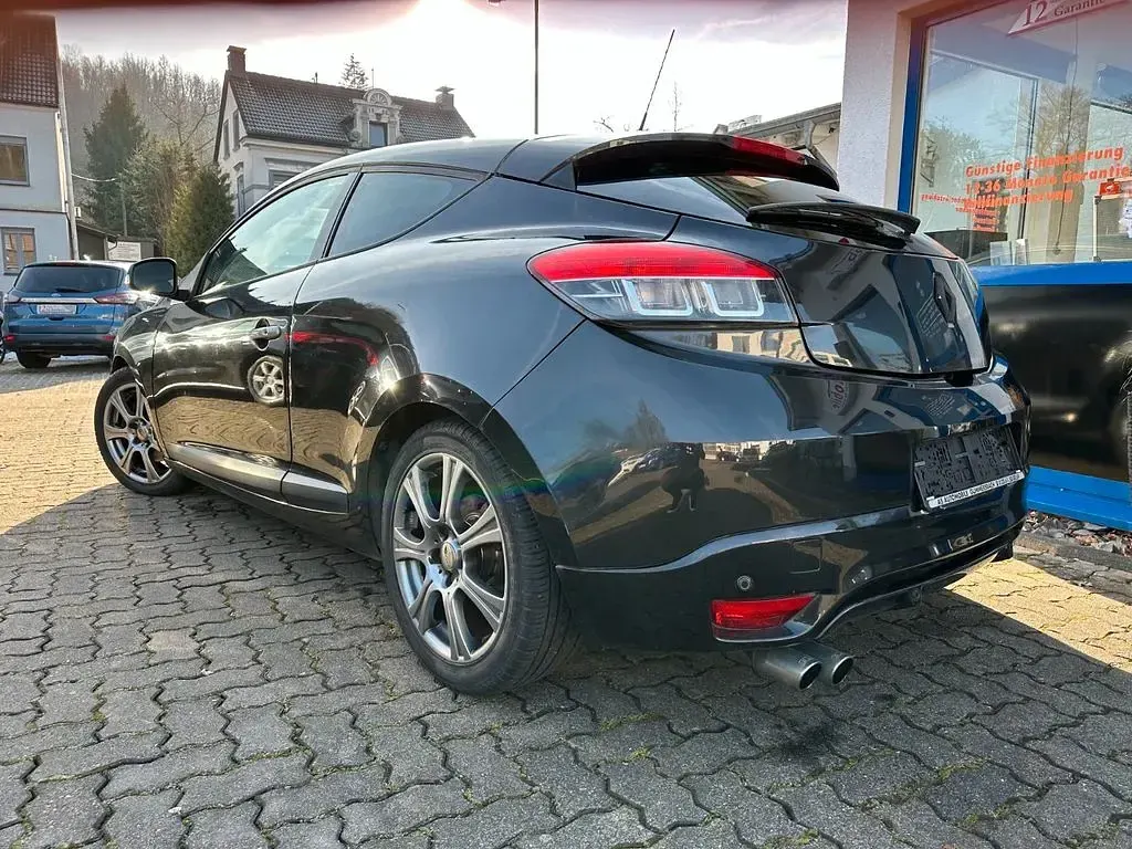 Occasion Renault Mégane Dynamique 179 ch (131 kW) 2009 Noir Coupé