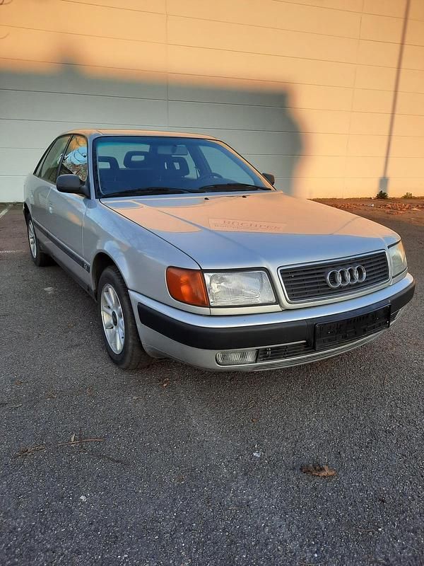 Gebraucht Audi 100 115 PS (84 kW) 1994 Silber Limousine