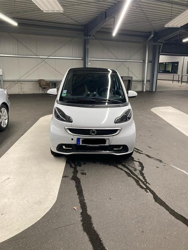 Weiß Gebraucht 2013 Smart ForTwo Coupé Coupé | 6.500 € (Fairer Preis) - Bild 1/4
