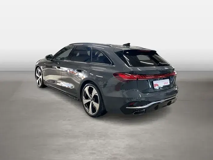 Używany Audi A5 S-Line 204 KM (150 kW) 2025 Szary Kombi