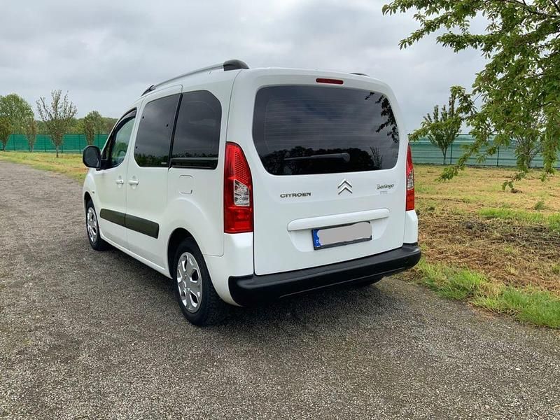 Gebraucht Citroën Berlingo 92 PS (67 kW) 2011 Weiß Van / Kleinbus