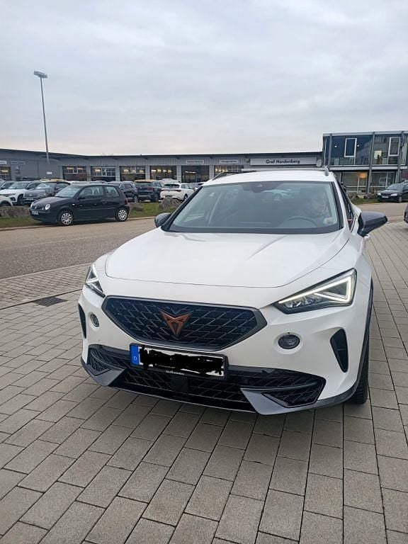 Weiß Gebraucht 2022 Cupra Formentor SUV | 22.500 € (Guter Preis) - Bild 1/2