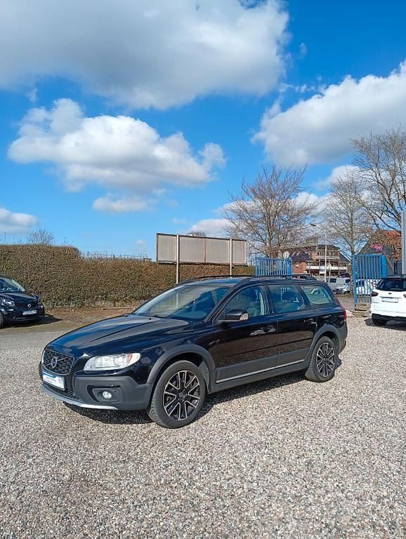 Gebraucht Volvo XC70 181 PS (133 kW) 2015 Schwarz Kombi