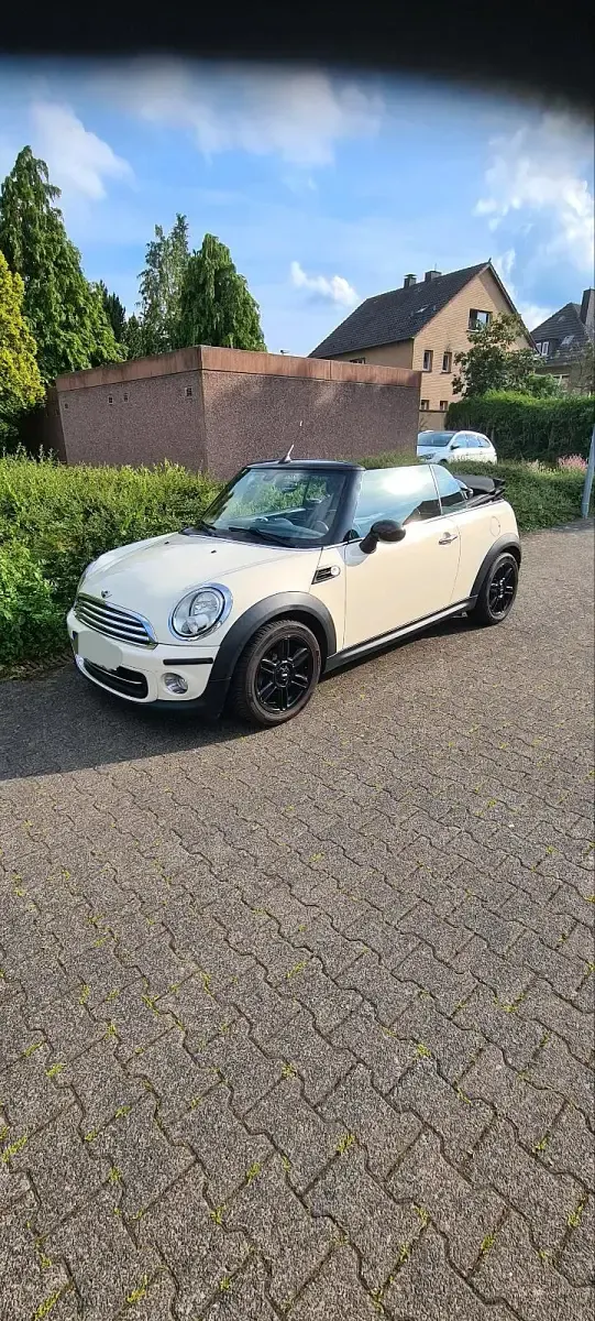 Gebraucht Mini Cooper Cabriolet 122 PS (89 kW) 2011 Beige Cabrio