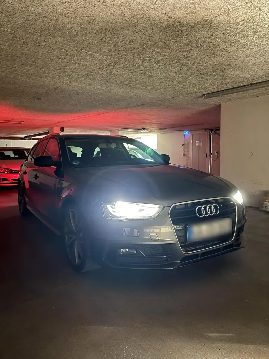 Gebraucht Audi A4 S-Line 170 PS (125 kW) 2015 Grau Kombi