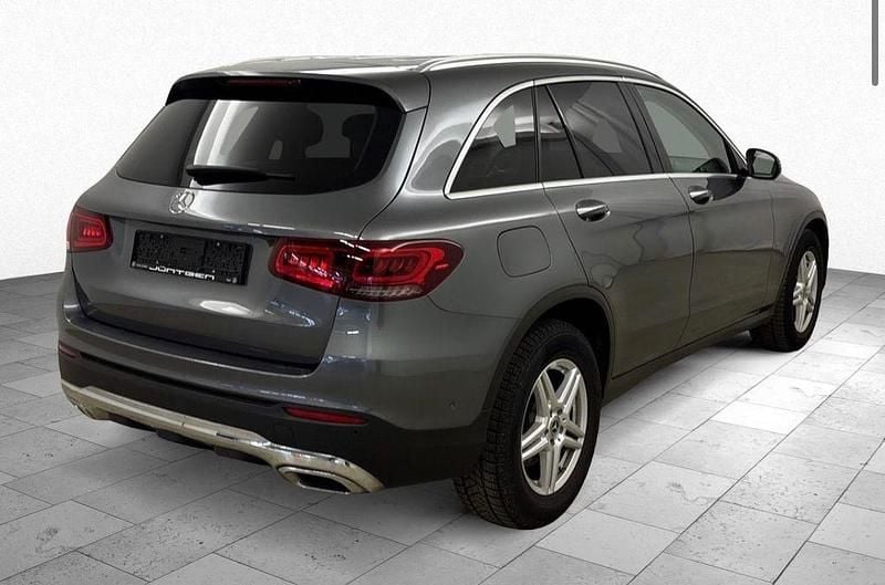 Gebraucht Mercedes GLC200 Exclusive 163 PS (119 kW) 2022 Grau SUV
