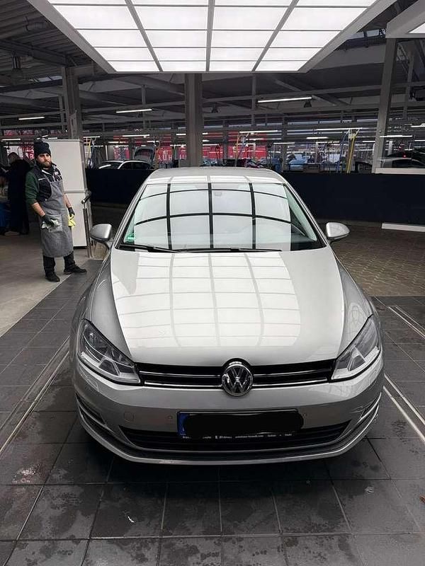 Gebraucht 2014 VW Golf VII Cup Limousine | 9.990 € - Bild 1/4