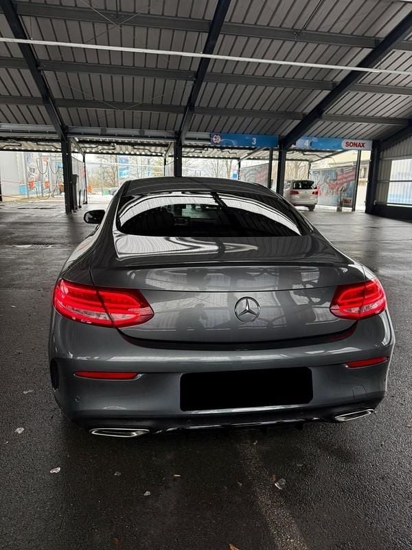 Gebraucht Mercedes C200 AMG line 194 PS (142 kW) 2017 Grau Coupé