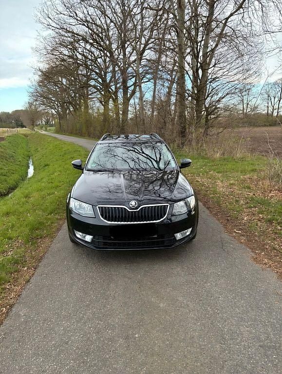 Gebraucht Skoda Octavia 150 PS (110 kW) 2016 Schwarz Kleinwagen