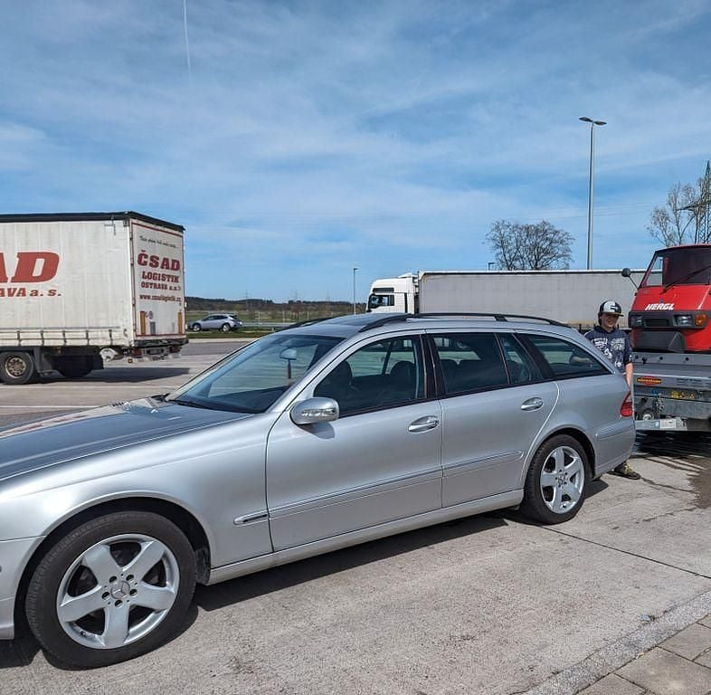 Gebraucht Mercedes E200 Elegance 163 PS (119 kW) 2003 Silber Kombi