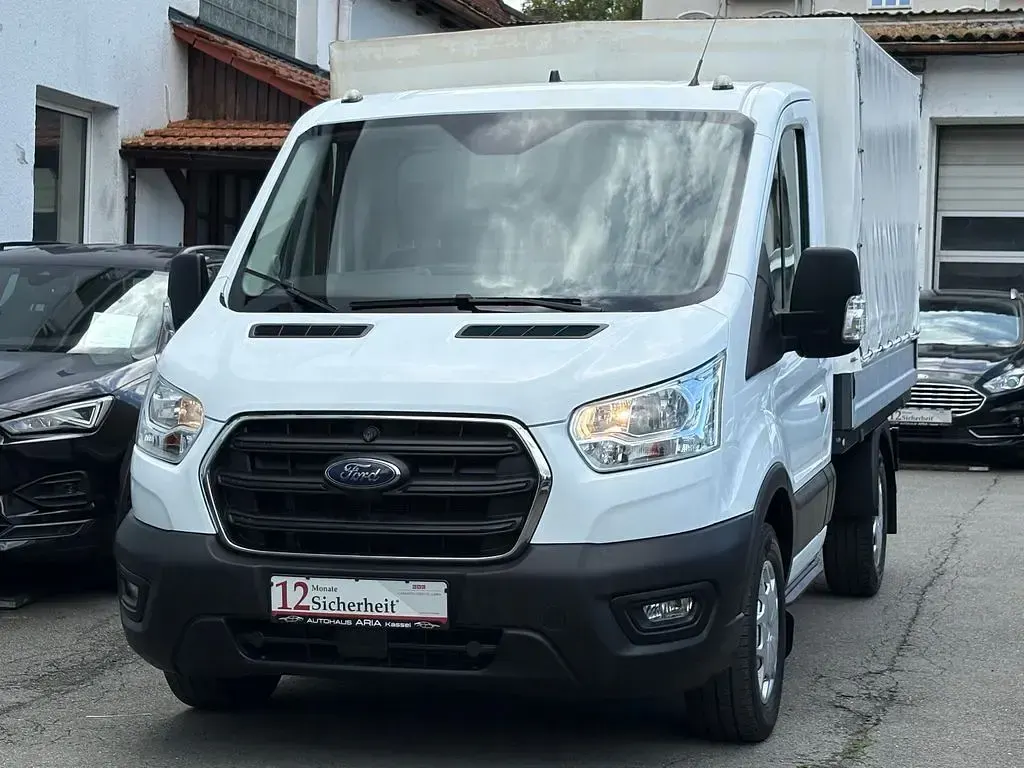 Gebraucht Ford Transit 131 PS (96 kW) 2021 Weiß Van