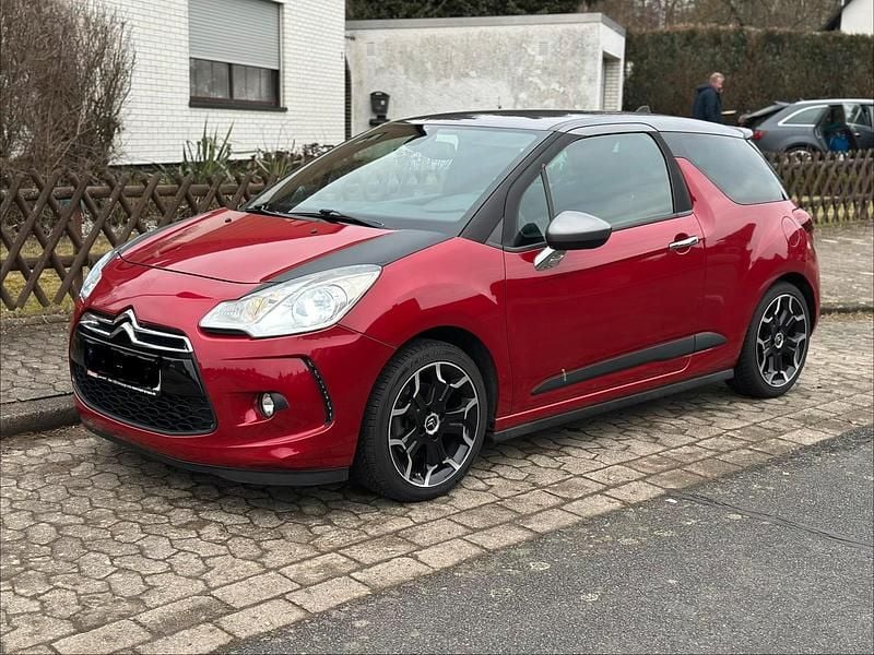 Gebraucht Citroën DS3 Sport Chic 156 PS (114 kW) 2014 Rot Kleinwagen