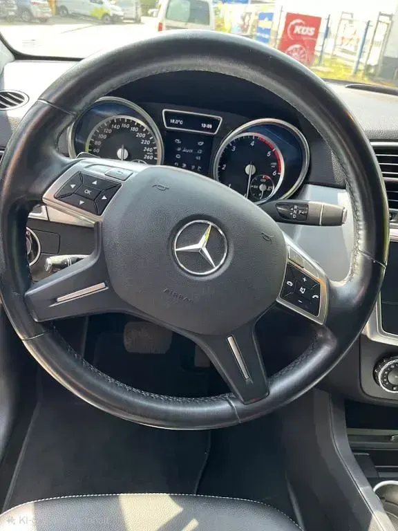 Gebraucht Mercedes ML250 204 PS (150 kW) 2013 Weiß SUV