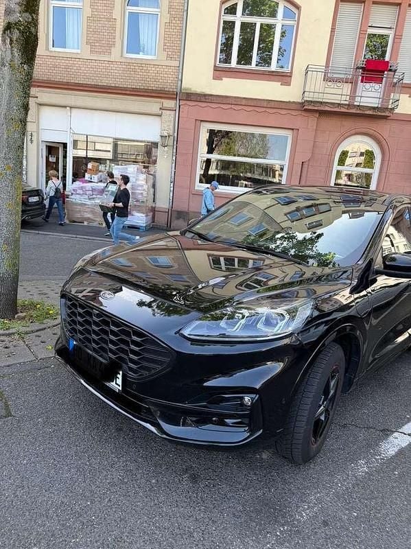 Schwarz Gebraucht 2022 Ford Kuga ST-Line X SUV | 20.500 € (Superpreis) - Bild 1/4