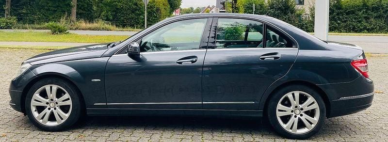 Gebraucht Mercedes C200 Avantgarde 136 PS (100 kW) 2010 Grau Limousine
