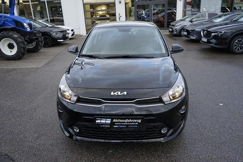 Gebraucht Kia Rio 84 PS (61 kW) 2023 Schwarz Limousine