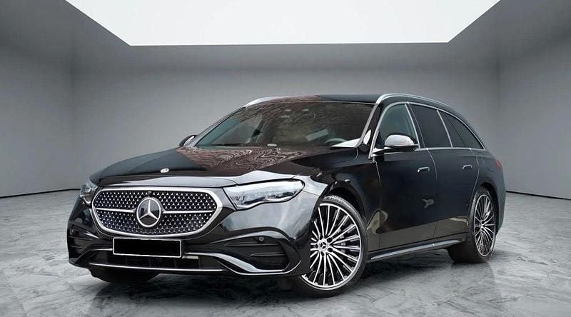 Schwarz Gebraucht 2024 Mercedes E300 AMG Line Premium Limousine | 57.900 € - Bild 1/4