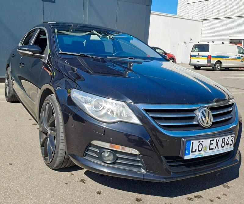 Second-hand VW Passat 299 CP (219 kW) 2008 Negru Berlinǎ
