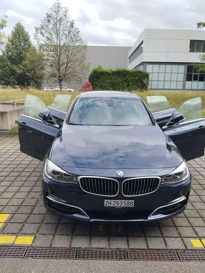 Gebraucht BMW 328 Luxury Line 245 PS (180 kW) 2015 Blau Limousine