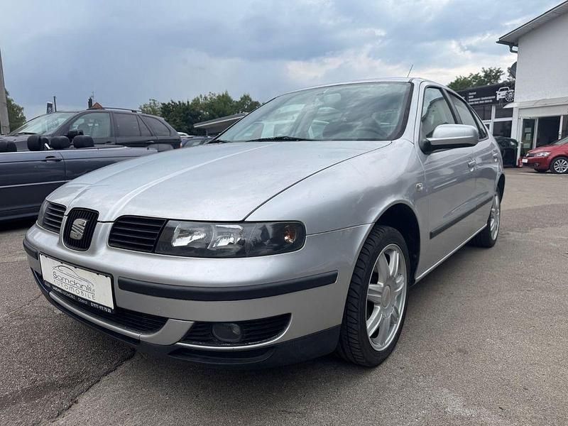 Silber Gebraucht 2001 Seat Leon Limousine | 4.650 € (Teuer) - Bild 1/4