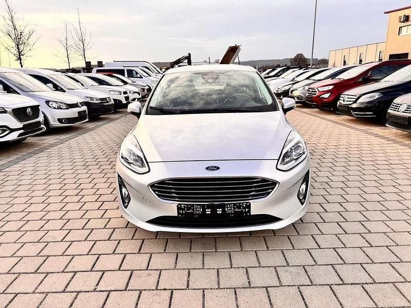 Gebraucht Ford Fiesta Titanium 101 PS (74 kW) 2019 Silber Kleinwagen