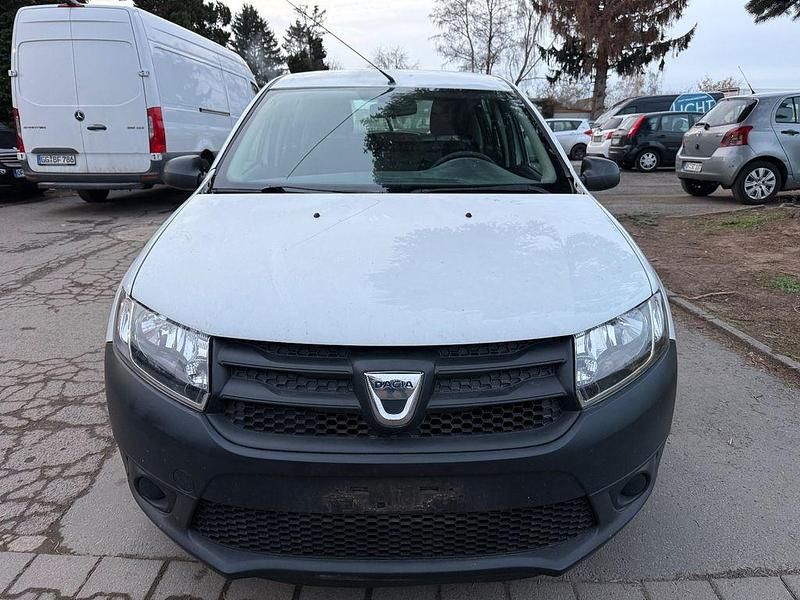 Gebraucht Dacia Sandero 75 PS (55 kW) 2013 Weiß Limousine