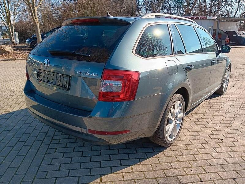 Gebraucht Skoda Octavia Clever 150 PS (110 kW) 2018 Grau Kombi