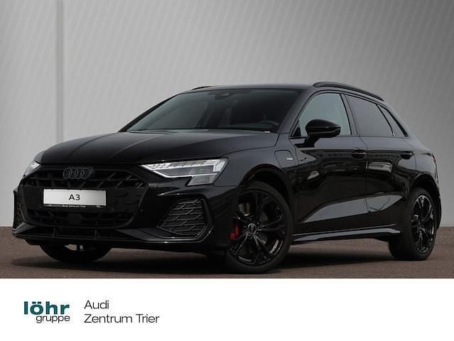 Mythosschwarz metallic Gebraucht 2025 Audi A3 Sportback e-tron S-Line Kleinwagen | 45.990 € - Bild 1/4