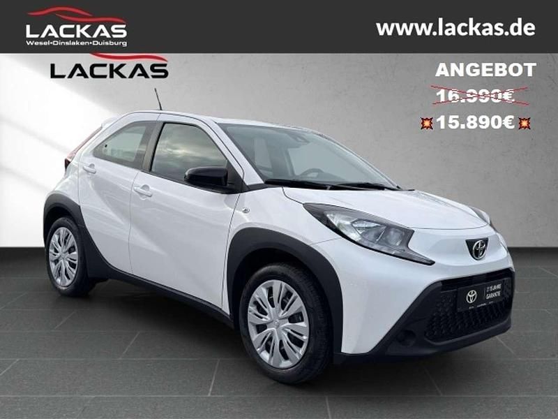 Super white 2 Neu 2025 Toyota Aygo Business Edition Kleinwagen | 15.890 € - Bild 1/4