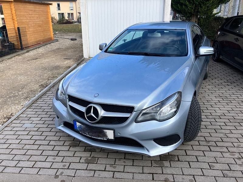Gebraucht Mercedes E250 204 PS (150 kW) 2014 Silber Coupé