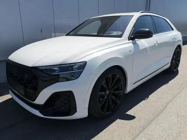 Gletscherweiß metallic Neu 2025 Audi Q8 S-Line SUV | 99.490 € - Bild 1/4
