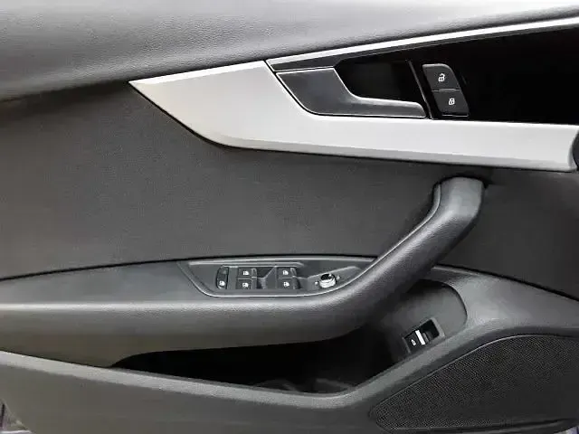 Gebraucht Audi A4 Advanced 2024 Andere Kombi