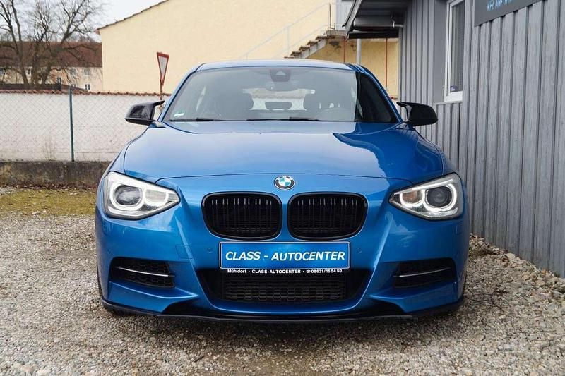 Gebraucht BMW 135 320 PS (235 kW) 2013 Estorilblau 2 metallic Kleinwagen