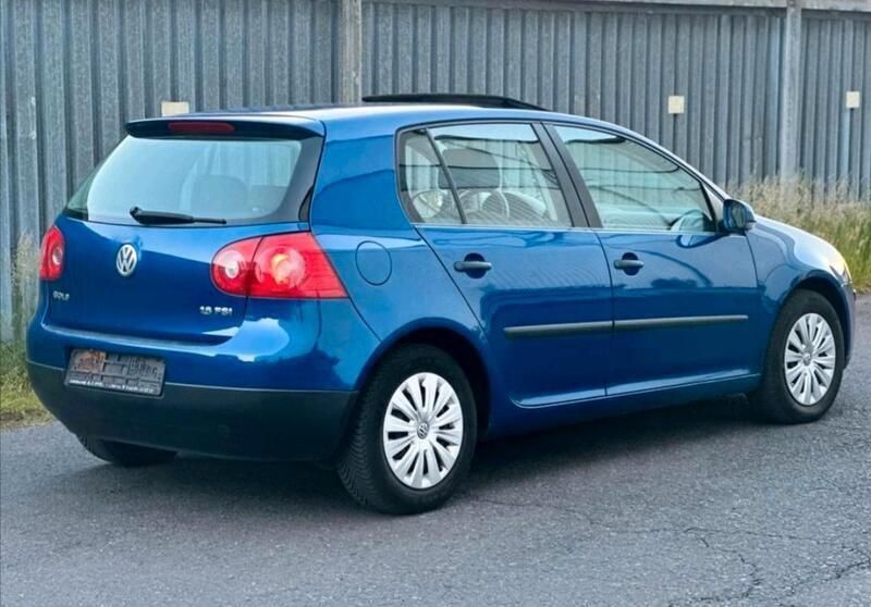 Blau Gebraucht 2005 VW Golf V Limousine | 800 € (Superpreis) - Bild 1/4