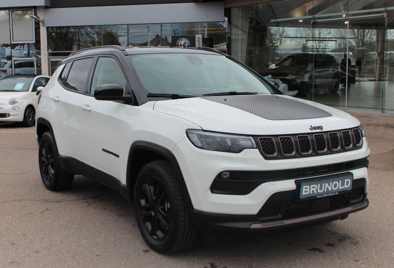 Alpine white Gebraucht 2022 Jeep Compass SUV | 26.900 € - Bild 1/4
