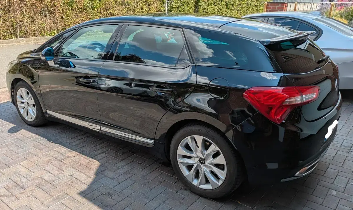 Gebraucht DS Automobiles DS5 181 PS (133 kW) 2016 Schwarz Kleinwagen