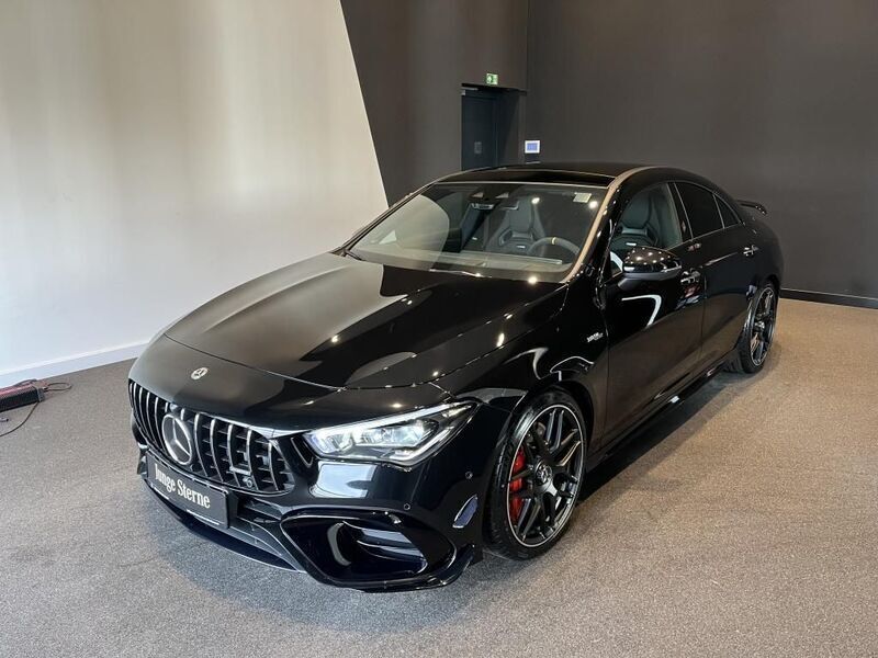 Metalliclack kosmosschwarz Gebraucht 2024 Mercedes CLA45 AMG AMG Coupé | 59.590 € (Fairer Preis) - Bild 1/4