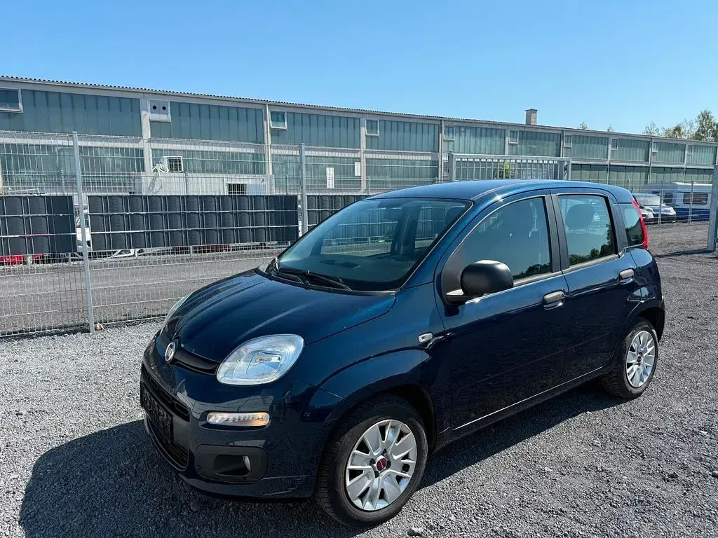 Gebraucht Fiat Panda Easy 69 PS (50 kW) 2017 Blau Kleinwagen