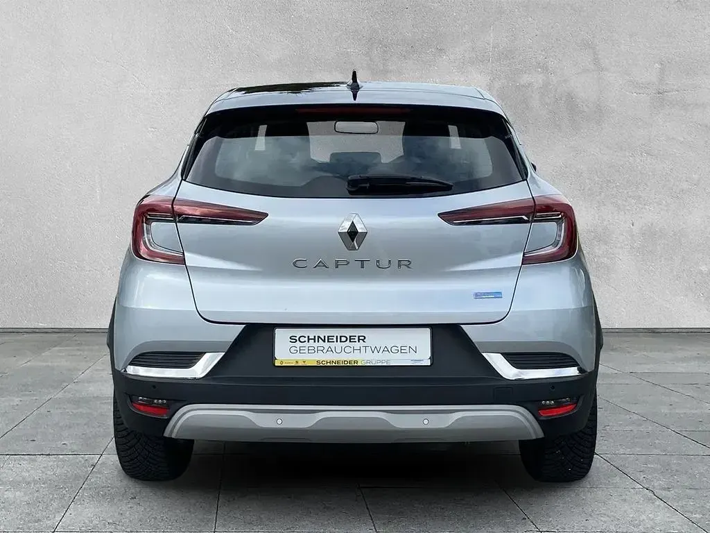 Gebraucht Renault Captur Intens 158 PS (116 kW) 2022 Grau SUV