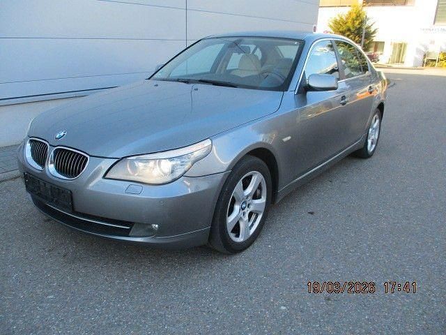 Gebraucht BMW 530 235 PS (172 kW) 2007 Grau Limousine