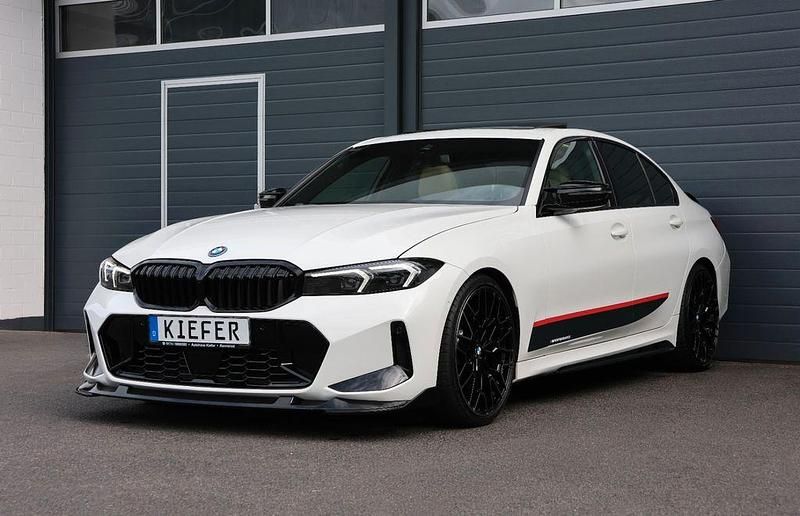 Gebraucht BMW 330 Performance 258 PS (189 kW) 2023 Weiß Limousine