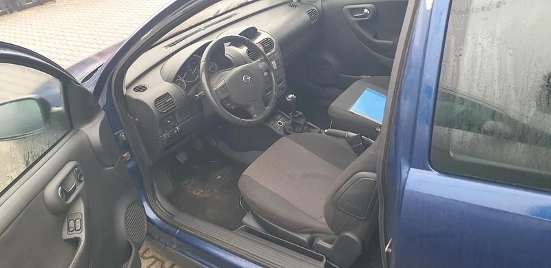 Gebraucht Opel Corsa 80 PS (58 kW) 2005 Blau Kleinwagen