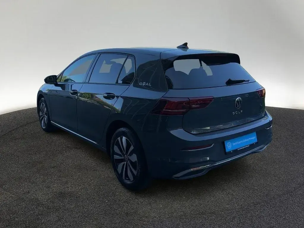 Gebraucht VW Golf VIII Goal 116 PS (85 kW) 2025 B0 delfingrau metallic Limousine