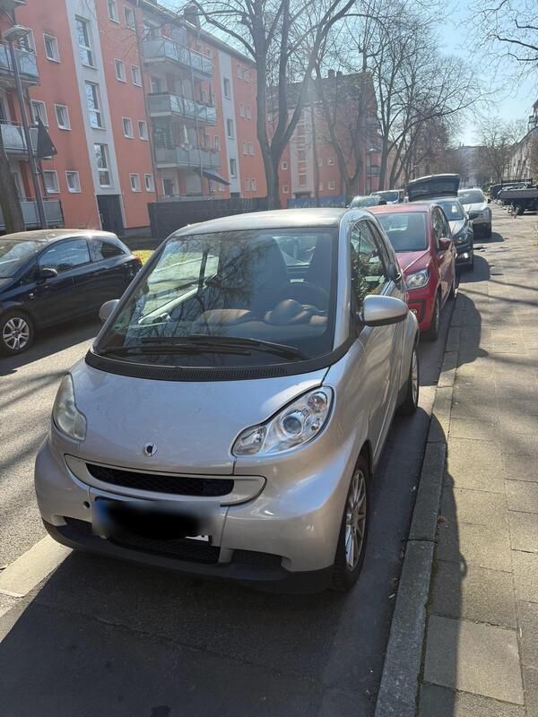 Grau Gebraucht 2007 Smart ForTwo Coupé Kleinwagen | 3.000 € - Bild 1/4