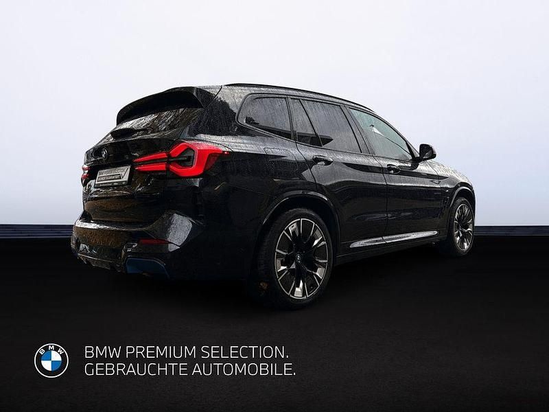Gebraucht BMW iX3 Impressive 210 kW (286 PS) 2023 Schwarz SUV