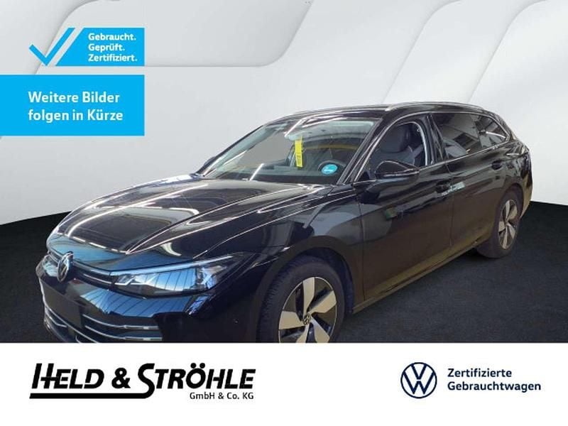 Grenadillschwarz metallic Gebraucht 2025 VW Passat Business Kombi | 36.970 € (Superpreis) - Bild 1/4