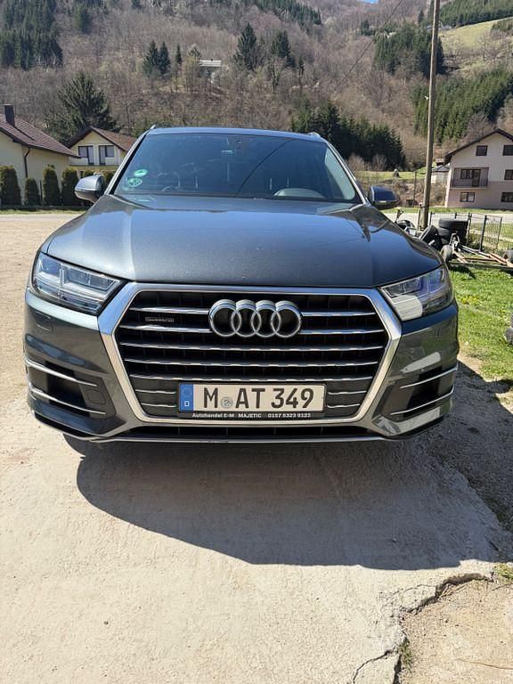 Second-hand Audi Q7 218 CP (160 kW) 2017 Gri SUV