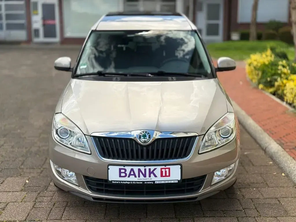 Gebraucht Skoda Roomster Comfort 105 PS (77 kW) 2010 Beige Van / Kleinbus