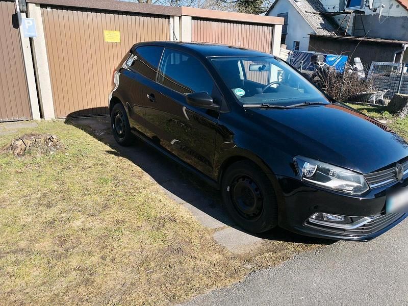 Gebraucht VW Polo 75 PS (55 kW) 2014 Schwarz Kleinwagen