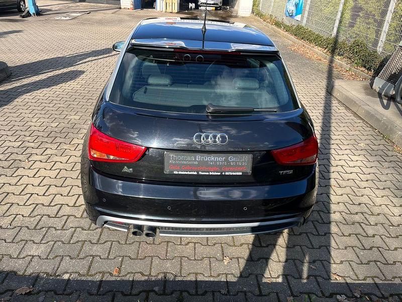 Gebraucht Audi A1 S-Line 122 PS (89 kW) 2010 Schwarz Kleinwagen